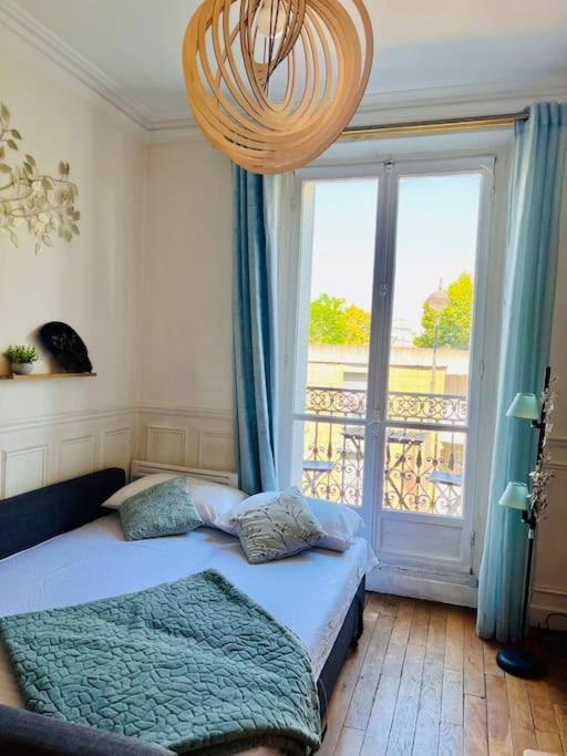 Beautiful Apartment With Balcony Paris Exteriör bild
